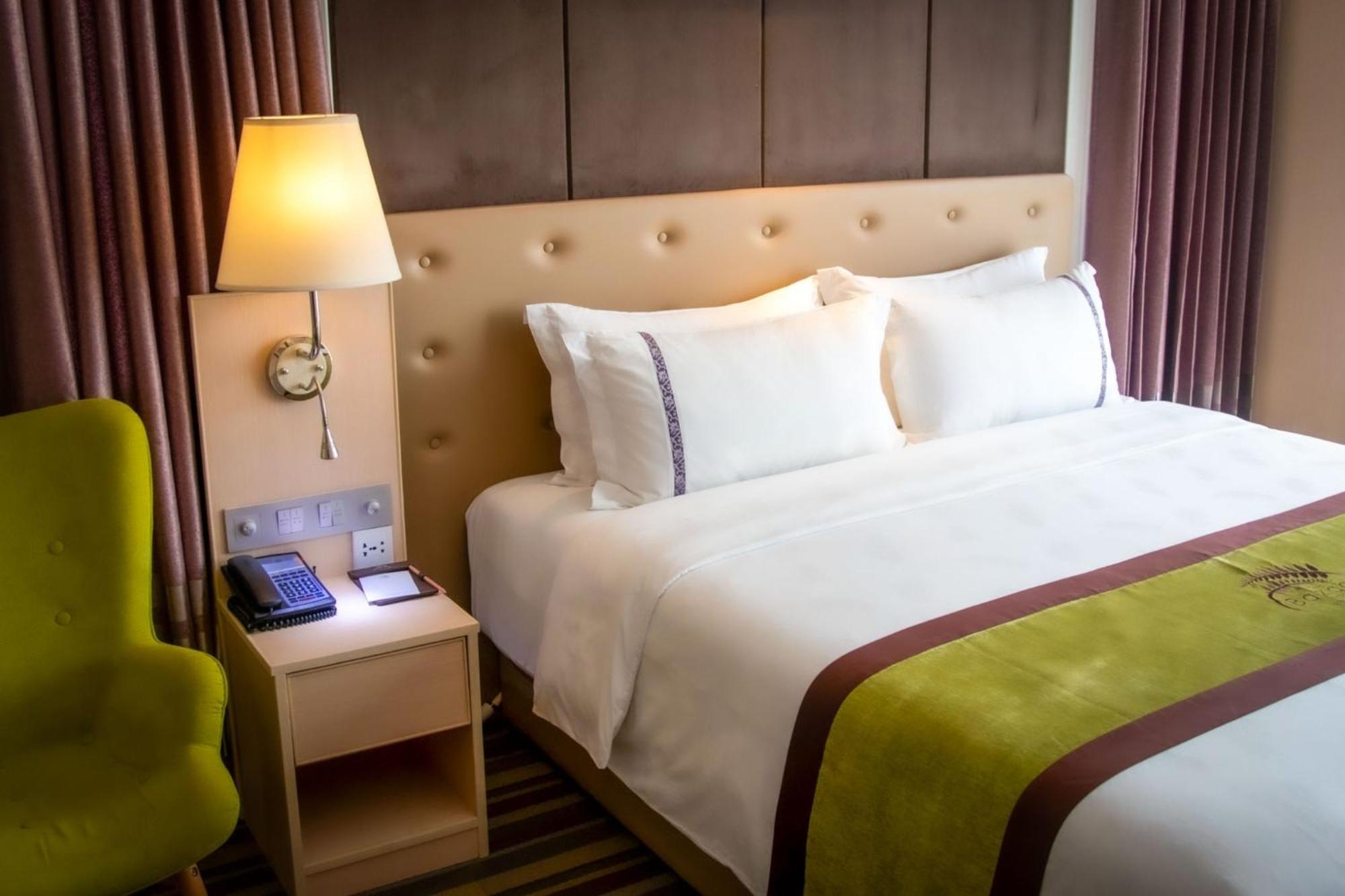 The Bazaar Hotel בנגקוק מראה חיצוני תמונה